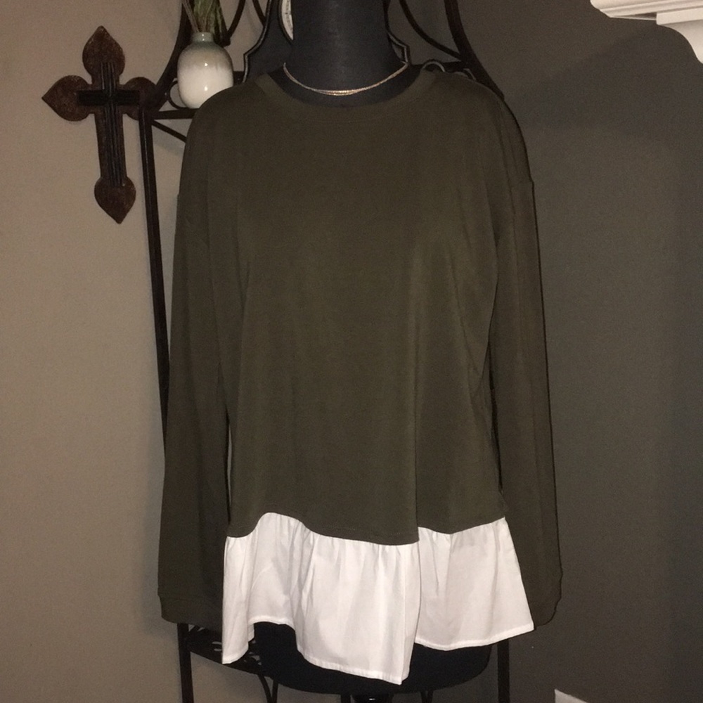 Vince Camuto Top